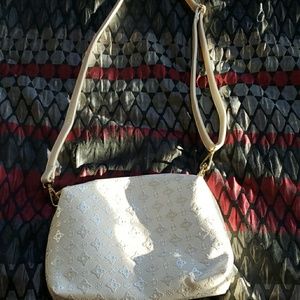 Over the shoulder purse with hang band